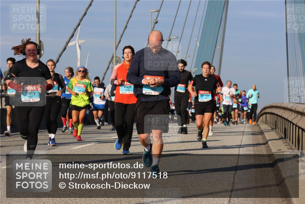 03.10.2025 - Köhlbrandbrückenlauf Strokosch-Dieckow http://msf.ph/oto/9117518 03.10.2025 09:51:08 Position 2 1807, 1480, 1666, 1579, 1649 meine-sportfotos.de