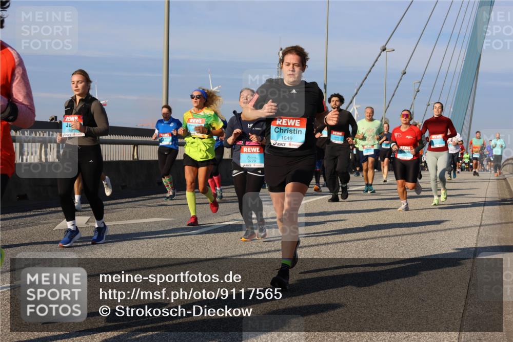 03.10.2025 - Köhlbrandbrückenlauf Strokosch-Dieckow http://msf.ph/oto/9117565 03.10.2025 09:51:13 Position 2 1821, 3779, 1649 meine-sportfotos.de