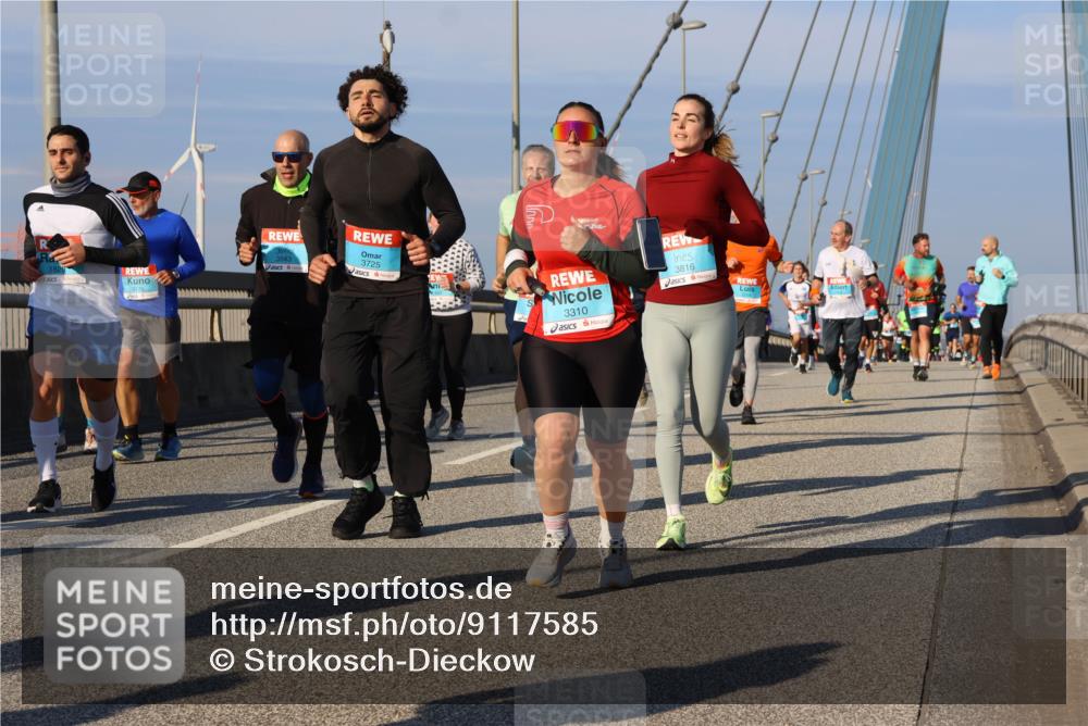 03.10.2025 - Köhlbrandbrückenlauf Strokosch-Dieckow http://msf.ph/oto/9117585 03.10.2025 09:51:15 Position 2 3725, 3176, 3310, 3816 meine-sportfotos.de
