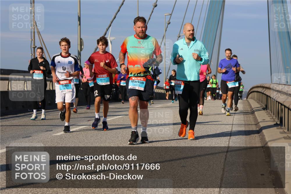 03.10.2025 - Köhlbrandbrückenlauf Strokosch-Dieckow http://msf.ph/oto/9117666 03.10.2025 09:51:23 Position 2 1693, 2, 20, 3727, 1573 meine-sportfotos.de
