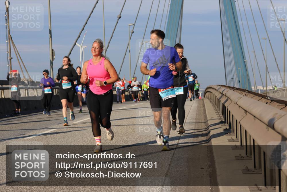 03.10.2025 - Köhlbrandbrückenlauf Strokosch-Dieckow http://msf.ph/oto/9117691 03.10.2025 09:51:27 Position 2 1212, 2949 meine-sportfotos.de