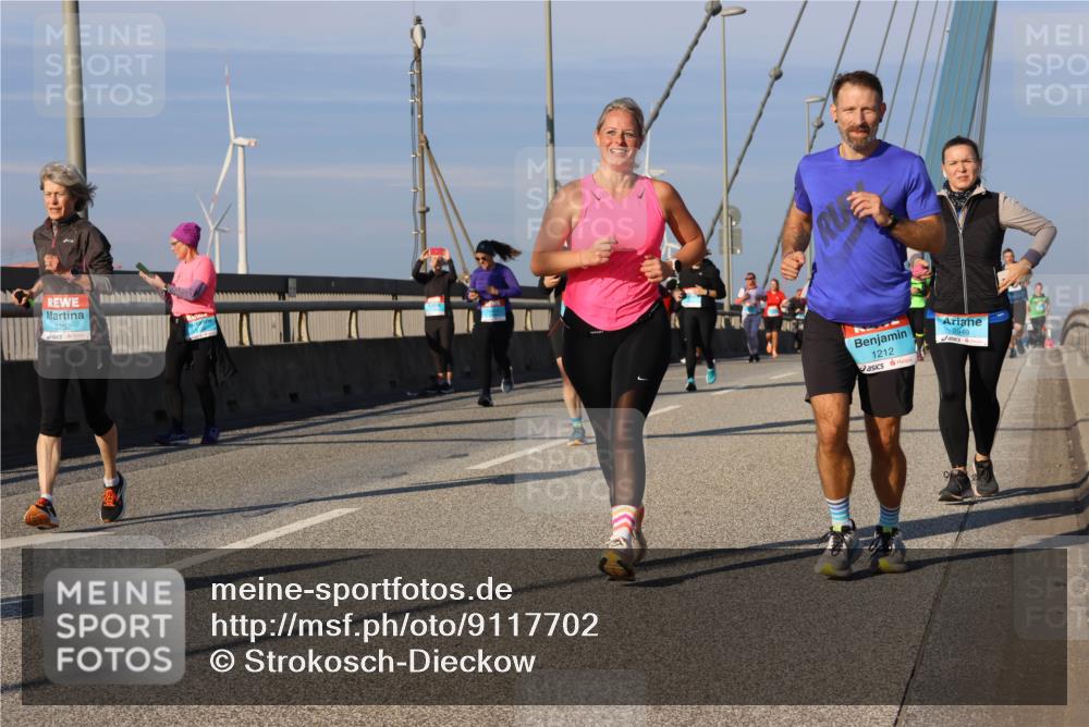 03.10.2025 - Köhlbrandbrückenlauf Strokosch-Dieckow http://msf.ph/oto/9117702 03.10.2025 09:51:28 Position 2 3252, 1212, 2949 meine-sportfotos.de