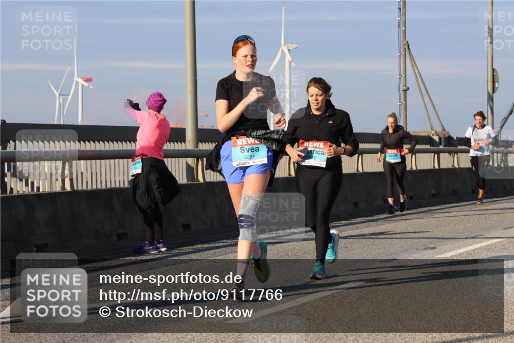 03.10.2025 - Köhlbrandbrückenlauf Strokosch-Dieckow http://msf.ph/oto/9117766 03.10.2025 09:51:34 Position 2 3081, 218 meine-sportfotos.de