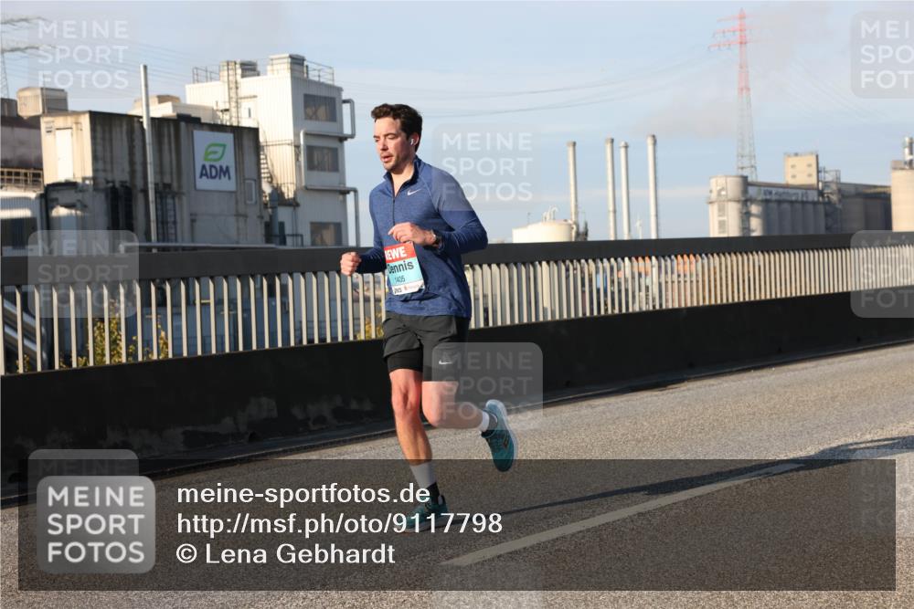 03.10.2025 - Köhlbrandbrückenlauf Lena Gebhardt http://msf.ph/oto/9117798 03.10.2025 09:44:32 Position 2 1405 meine-sportfotos.de