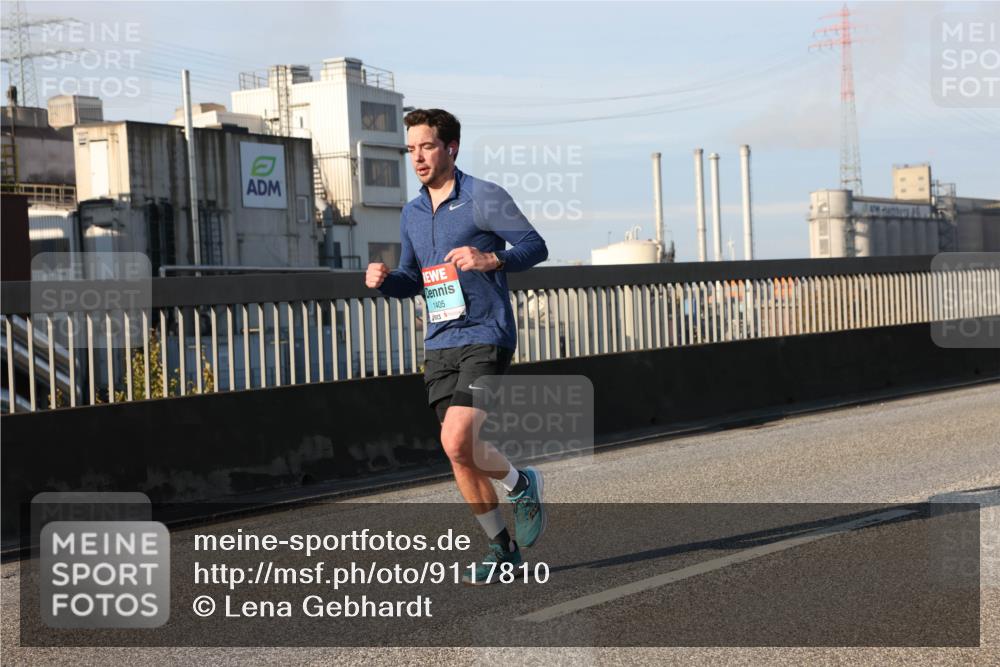 03.10.2025 - Köhlbrandbrückenlauf Lena Gebhardt http://msf.ph/oto/9117810 03.10.2025 09:44:32 Position 2 1405 meine-sportfotos.de