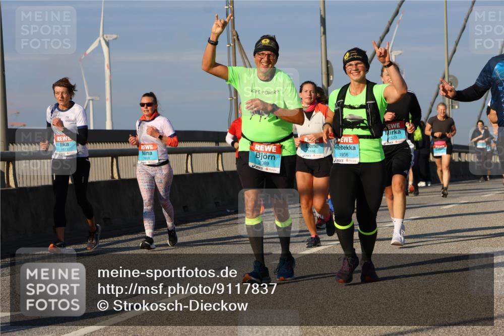 03.10.2025 - Köhlbrandbrückenlauf Strokosch-Dieckow http://msf.ph/oto/9117837 03.10.2025 09:51:40 Position 2 1671, 1659, 2089, 1446, 1956, 1529 meine-sportfotos.de