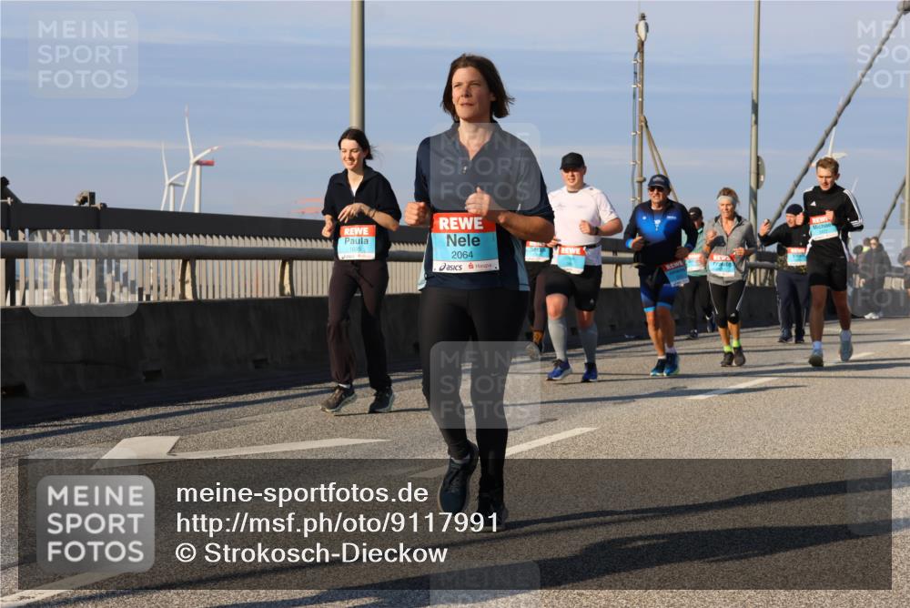 03.10.2025 - Köhlbrandbrückenlauf Strokosch-Dieckow http://msf.ph/oto/9117991 03.10.2025 09:51:55 Position 2 1695, 2064 meine-sportfotos.de