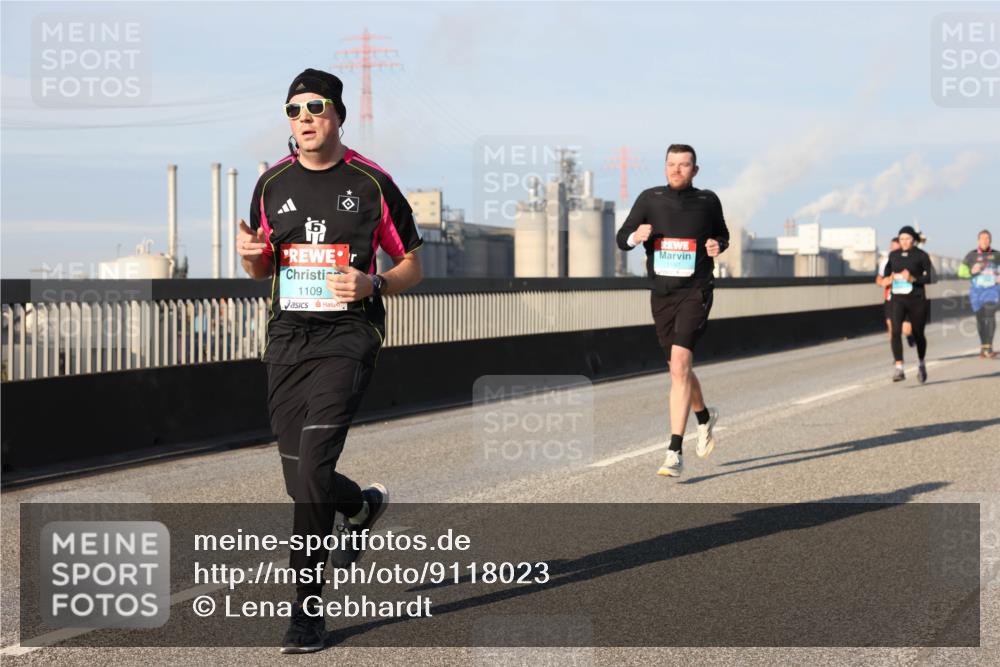 03.10.2025 - Köhlbrandbrückenlauf Lena Gebhardt http://msf.ph/oto/9118023 03.10.2025 09:44:36 Position 2 1109, 1197 meine-sportfotos.de