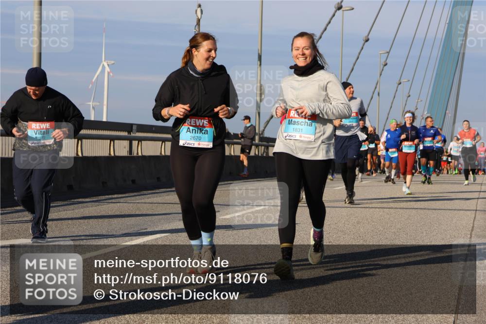 03.10.2025 - Köhlbrandbrückenlauf Strokosch-Dieckow http://msf.ph/oto/9118076 03.10.2025 09:52:00 Position 2 2372, 2670, 1831 meine-sportfotos.de