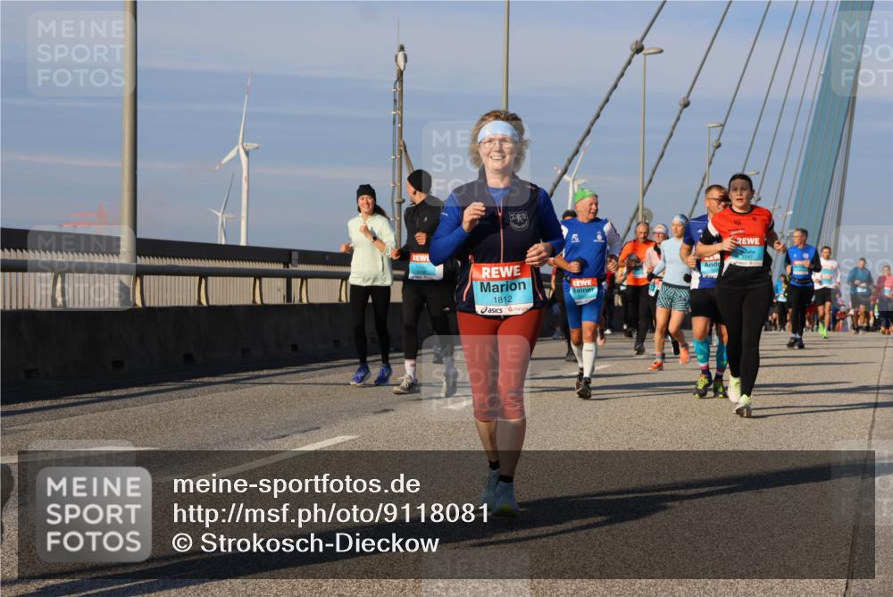 03.10.2025 - Köhlbrandbrückenlauf Strokosch-Dieckow http://msf.ph/oto/9118081 03.10.2025 09:52:06 Position 2 3747, 1812 meine-sportfotos.de