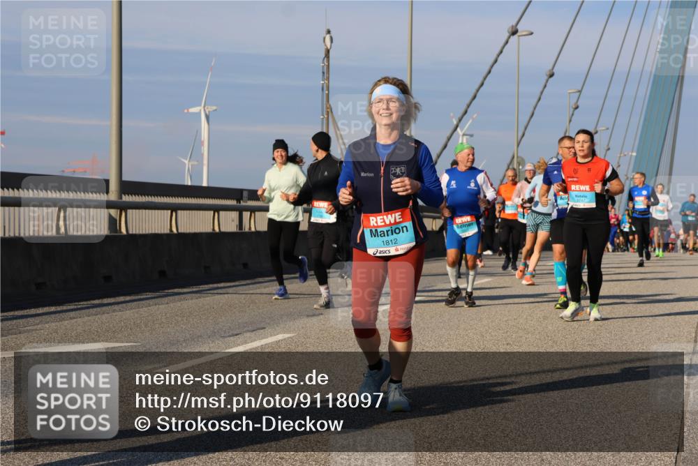 03.10.2025 - Köhlbrandbrückenlauf Strokosch-Dieckow http://msf.ph/oto/9118097 03.10.2025 09:52:06 Position 2 1812, 3747 meine-sportfotos.de