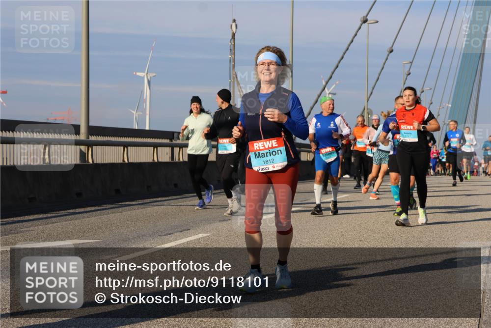 03.10.2025 - Köhlbrandbrückenlauf Strokosch-Dieckow http://msf.ph/oto/9118101 03.10.2025 09:52:06 Position 2 1812, 3747 meine-sportfotos.de