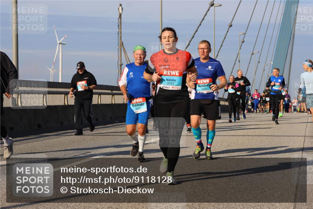 03.10.2025 - Köhlbrandbrückenlauf Strokosch-Dieckow http://msf.ph/oto/9118128 03.10.2025 09:52:08 Position 2 3505, 31, 3747, 3506 meine-sportfotos.de