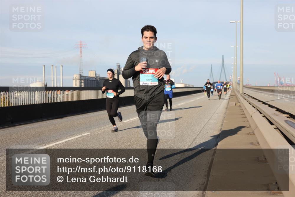 03.10.2025 - Köhlbrandbrückenlauf Lena Gebhardt http://msf.ph/oto/9118168 03.10.2025 09:44:39 Position 2 3775 meine-sportfotos.de