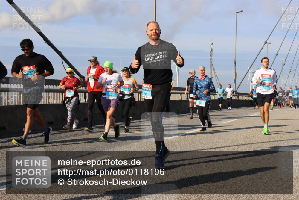 03.10.2025 - Köhlbrandbrückenlauf Strokosch-Dieckow http://msf.ph/oto/9118196 03.10.2025 09:52:17 Position 2 1785 meine-sportfotos.de