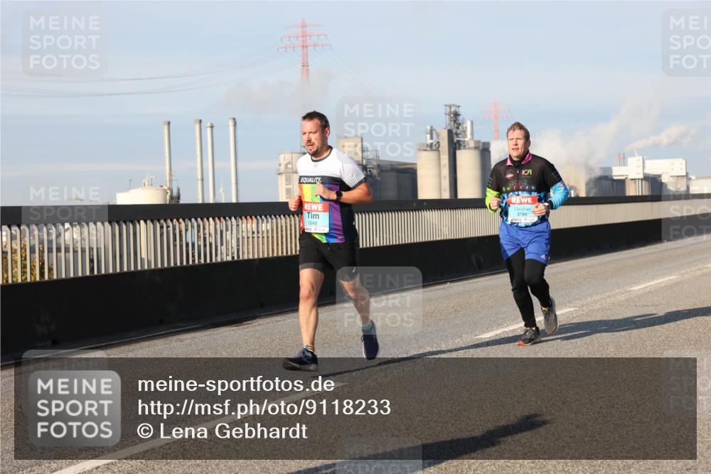 03.10.2025 - Köhlbrandbrückenlauf Lena Gebhardt http://msf.ph/oto/9118233 03.10.2025 09:44:41 Position 2 1248, 3794 meine-sportfotos.de