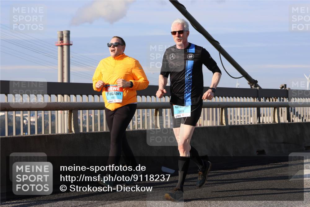 03.10.2025 - Köhlbrandbrückenlauf Strokosch-Dieckow http://msf.ph/oto/9118237 03.10.2025 09:52:21 Position 2 1667, 3468 meine-sportfotos.de