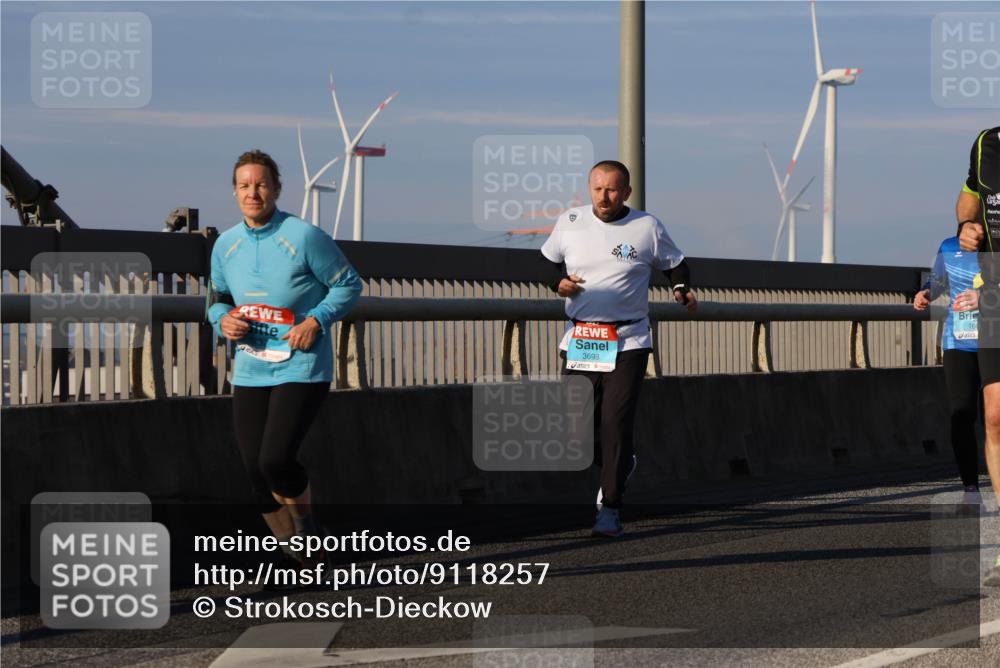 03.10.2025 - Köhlbrandbrückenlauf Strokosch-Dieckow http://msf.ph/oto/9118257 03.10.2025 09:52:23 Position 2 3698, 160, 33 meine-sportfotos.de