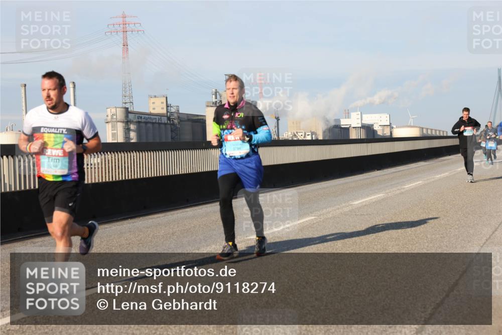 03.10.2025 - Köhlbrandbrückenlauf Lena Gebhardt http://msf.ph/oto/9118274 03.10.2025 09:44:41 Position 2 1248 meine-sportfotos.de