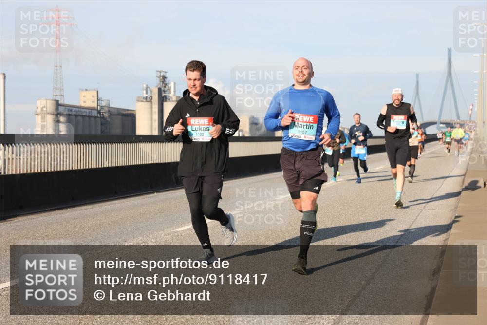 03.10.2025 - Köhlbrandbrückenlauf Lena Gebhardt http://msf.ph/oto/9118417 03.10.2025 09:44:46 Position 2 1122, 1157 meine-sportfotos.de