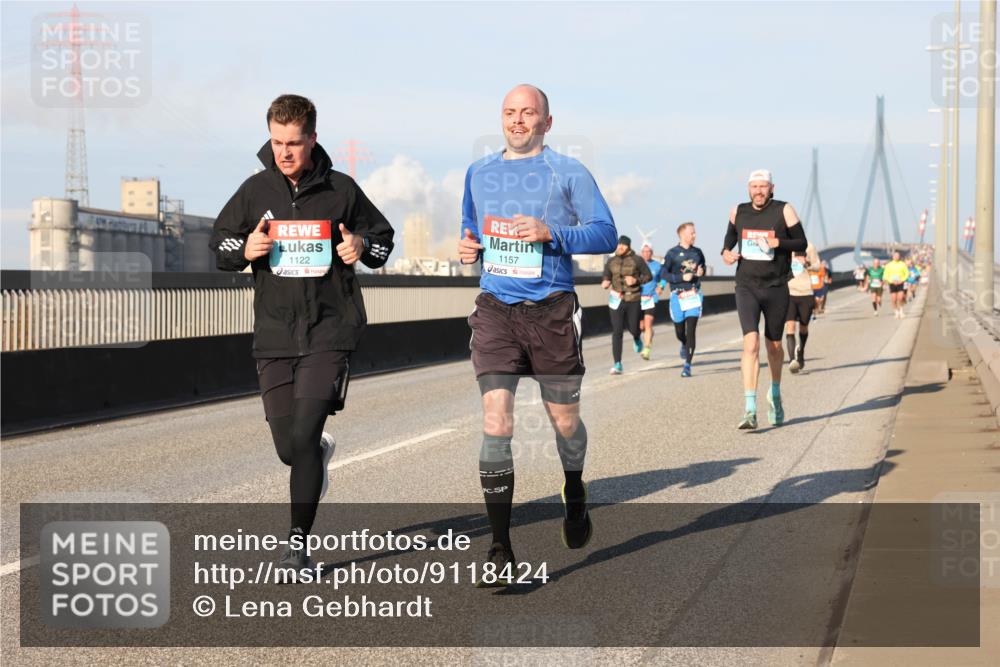 03.10.2025 - Köhlbrandbrückenlauf Lena Gebhardt http://msf.ph/oto/9118424 03.10.2025 09:44:46 Position 2 1122, 1157 meine-sportfotos.de