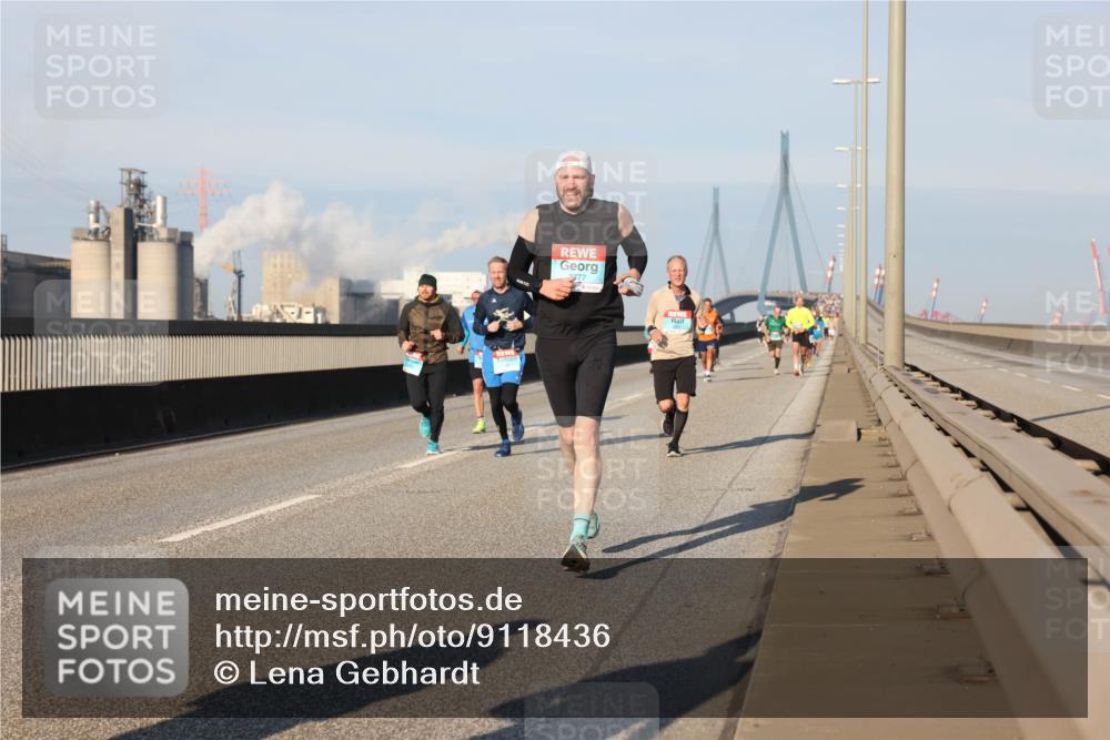 03.10.2025 - Köhlbrandbrückenlauf Lena Gebhardt http://msf.ph/oto/9118436 03.10.2025 09:44:48 Position 2 2777 meine-sportfotos.de
