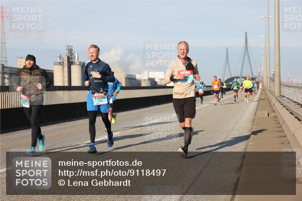 03.10.2025 - Köhlbrandbrückenlauf Lena Gebhardt http://msf.ph/oto/9118497 03.10.2025 09:44:50 Position 2 1262 meine-sportfotos.de