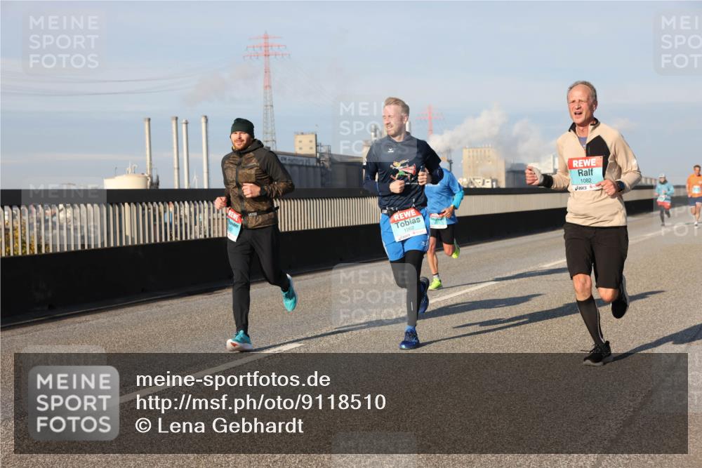 03.10.2025 - Köhlbrandbrückenlauf Lena Gebhardt http://msf.ph/oto/9118510 03.10.2025 09:44:51 Position 2 1262, 1082 meine-sportfotos.de