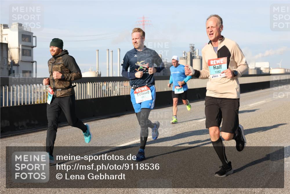 03.10.2025 - Köhlbrandbrückenlauf Lena Gebhardt http://msf.ph/oto/9118536 03.10.2025 09:44:51 Position 2 1262, 1082 meine-sportfotos.de