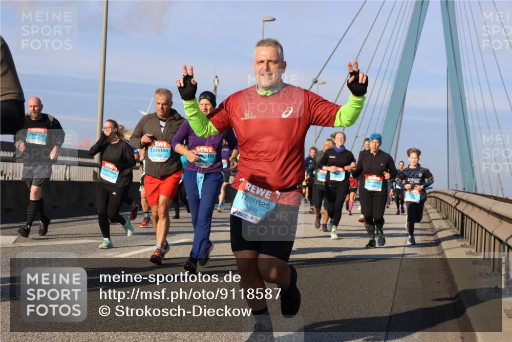 03.10.2025 - Köhlbrandbrückenlauf Strokosch-Dieckow http://msf.ph/oto/9118587 03.10.2025 09:52:31 Position 2 2886, 2800 meine-sportfotos.de