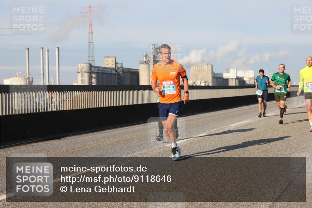 03.10.2025 - Köhlbrandbrückenlauf Lena Gebhardt http://msf.ph/oto/9118646 03.10.2025 09:44:57 Position 2 1315 meine-sportfotos.de