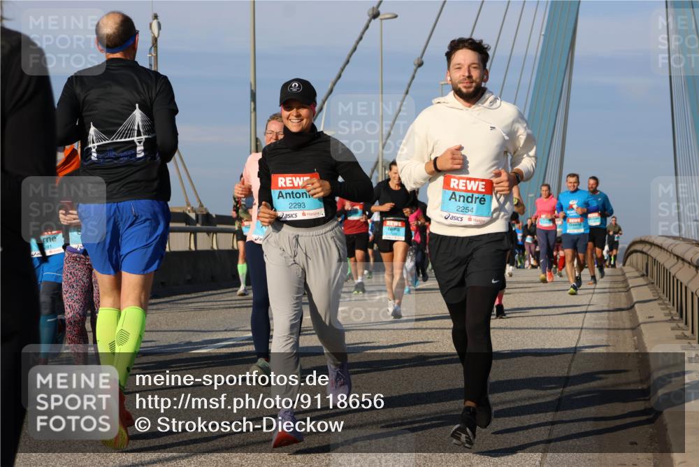 03.10.2025 - Köhlbrandbrückenlauf Strokosch-Dieckow http://msf.ph/oto/9118656 03.10.2025 09:52:40 Position 2 2293, 2254, 281 meine-sportfotos.de