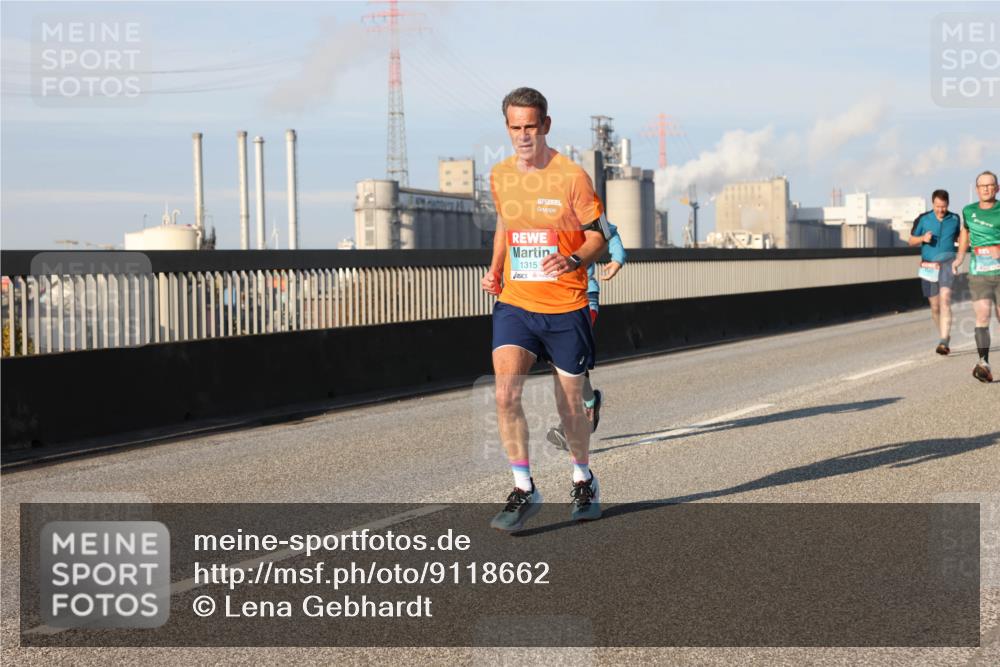 03.10.2025 - Köhlbrandbrückenlauf Lena Gebhardt http://msf.ph/oto/9118662 03.10.2025 09:44:58 Position 2 1315 meine-sportfotos.de