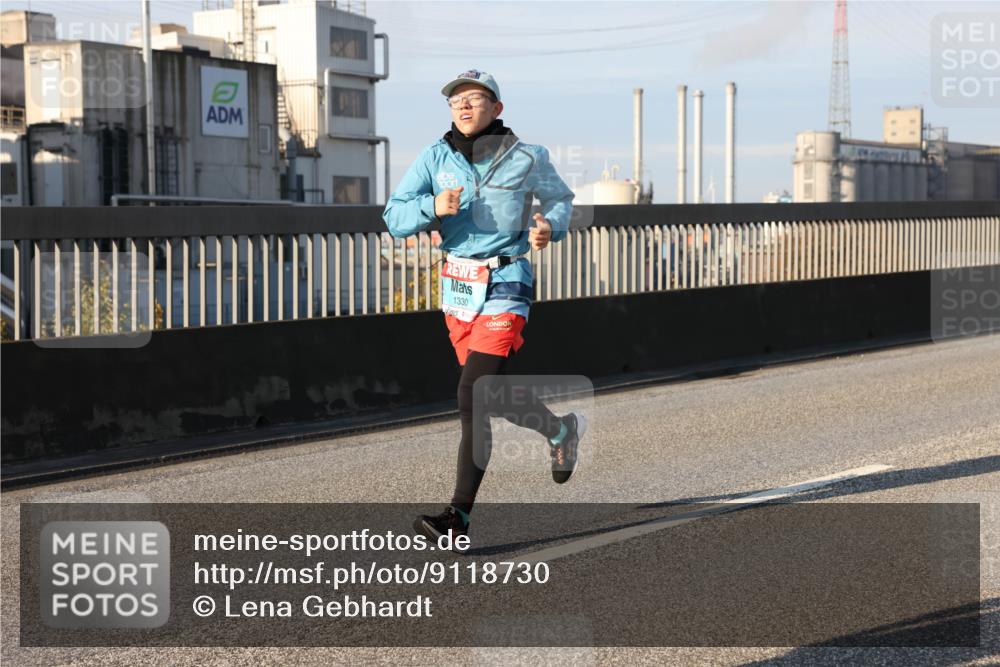 03.10.2025 - Köhlbrandbrückenlauf Lena Gebhardt http://msf.ph/oto/9118730 03.10.2025 09:44:59 Position 2 1330 meine-sportfotos.de
