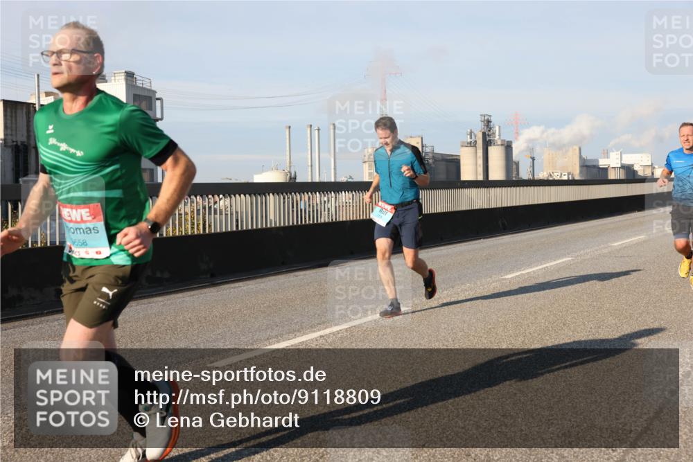 03.10.2025 - Köhlbrandbrückenlauf Lena Gebhardt http://msf.ph/oto/9118809 03.10.2025 09:45:02 Position 2 1658 meine-sportfotos.de