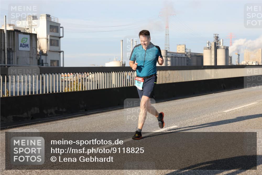 03.10.2025 - Köhlbrandbrückenlauf Lena Gebhardt http://msf.ph/oto/9118825 03.10.2025 09:45:02 Position 2 1115 meine-sportfotos.de