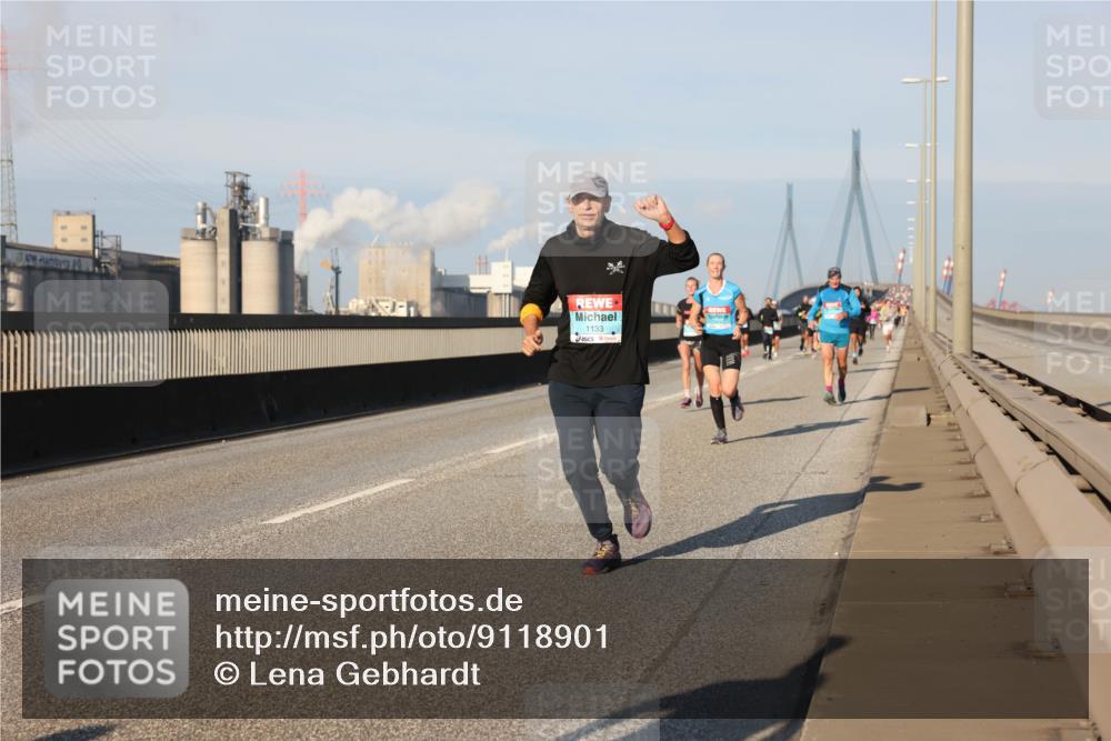 03.10.2025 - Köhlbrandbrückenlauf Lena Gebhardt http://msf.ph/oto/9118901 03.10.2025 09:45:04 Position 2 1133 meine-sportfotos.de