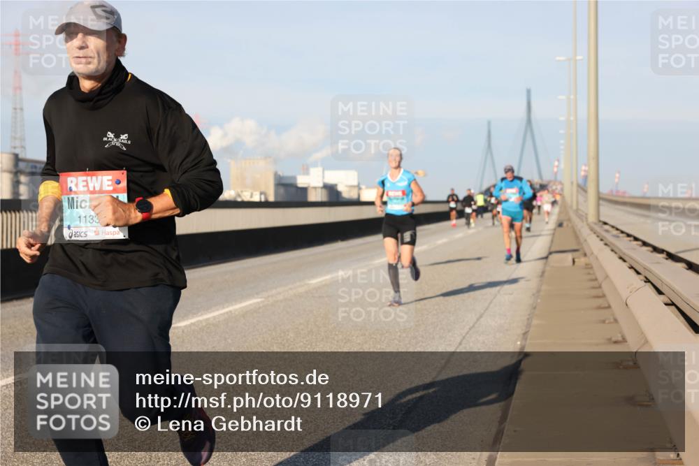 03.10.2025 - Köhlbrandbrückenlauf Lena Gebhardt http://msf.ph/oto/9118971 03.10.2025 09:45:05 Position 2 715, 2, 1133 meine-sportfotos.de