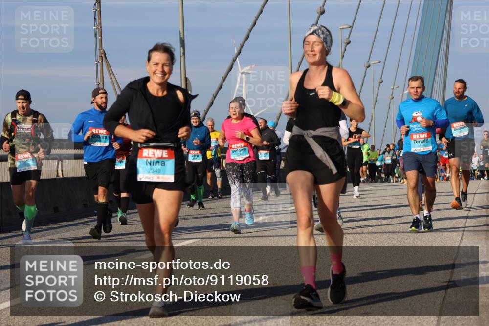 03.10.2025 - Köhlbrandbrückenlauf Strokosch-Dieckow http://msf.ph/oto/9119058 03.10.2025 09:52:43 Position 2 2349, 3446, 14 meine-sportfotos.de