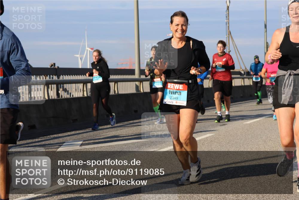 03.10.2025 - Köhlbrandbrückenlauf Strokosch-Dieckow http://msf.ph/oto/9119085 03.10.2025 09:52:44 Position 2 2349 meine-sportfotos.de