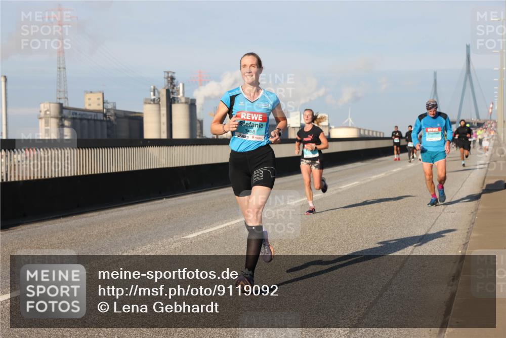 03.10.2025 - Köhlbrandbrückenlauf Lena Gebhardt http://msf.ph/oto/9119092 03.10.2025 09:45:07 Position 2 3458 meine-sportfotos.de