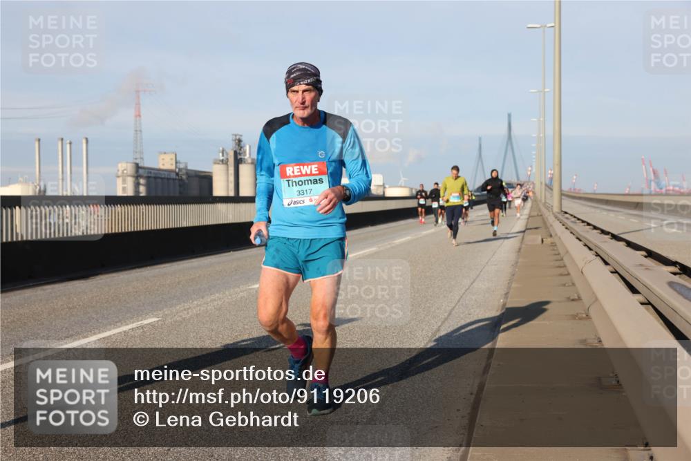 03.10.2025 - Köhlbrandbrückenlauf Lena Gebhardt http://msf.ph/oto/9119206 03.10.2025 09:45:10 Position 2 3317 meine-sportfotos.de