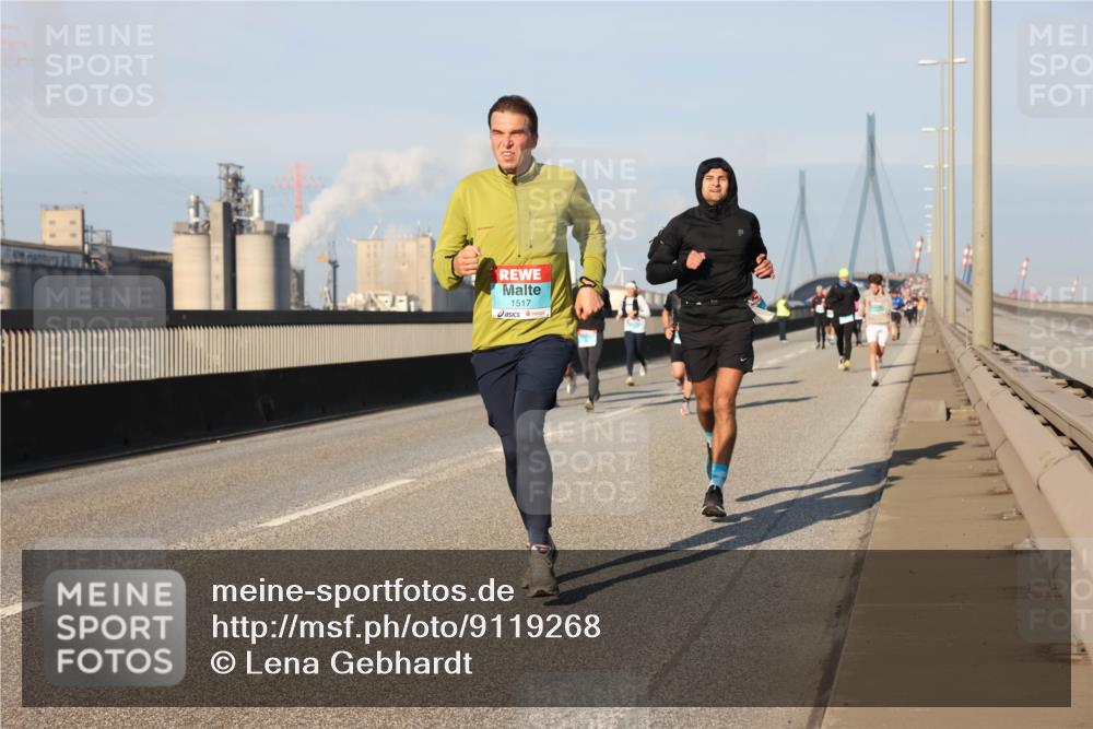 03.10.2025 - Köhlbrandbrückenlauf Lena Gebhardt http://msf.ph/oto/9119268 03.10.2025 09:45:14 Position 2 1517 meine-sportfotos.de