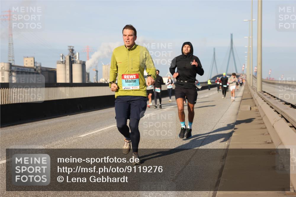 03.10.2025 - Köhlbrandbrückenlauf Lena Gebhardt http://msf.ph/oto/9119276 03.10.2025 09:45:14 Position 2 1517 meine-sportfotos.de