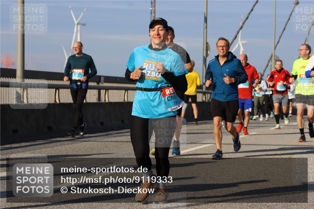 03.10.2025 - Köhlbrandbrückenlauf Strokosch-Dieckow http://msf.ph/oto/9119333 03.10.2025 09:53:11 Position 2 190 meine-sportfotos.de