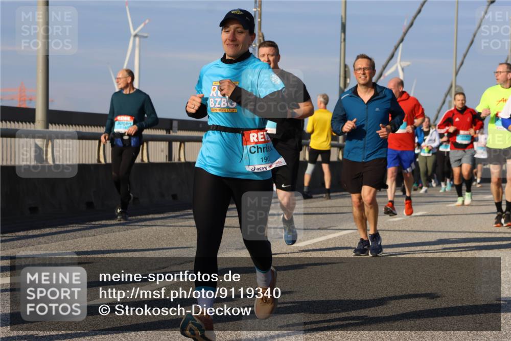03.10.2025 - Köhlbrandbrückenlauf Strokosch-Dieckow http://msf.ph/oto/9119340 03.10.2025 09:53:11 Position 2 190 meine-sportfotos.de