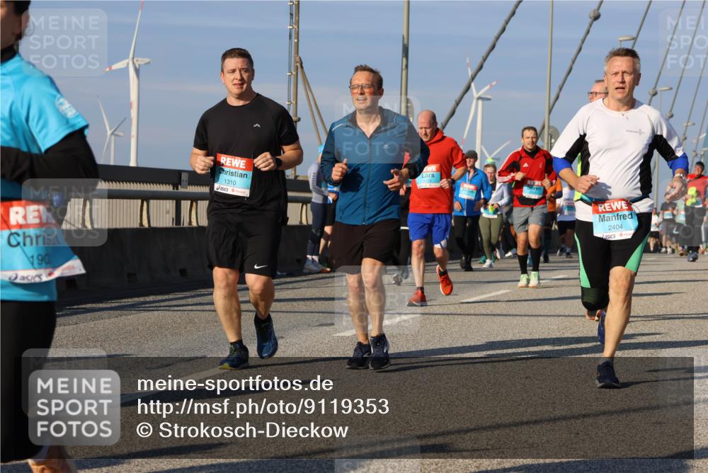03.10.2025 - Köhlbrandbrückenlauf Strokosch-Dieckow http://msf.ph/oto/9119353 03.10.2025 09:53:12 Position 2 190, 1310, 2404 meine-sportfotos.de