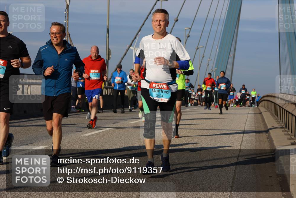 03.10.2025 - Köhlbrandbrückenlauf Strokosch-Dieckow http://msf.ph/oto/9119357 03.10.2025 09:53:13 Position 2 3172, 2404 meine-sportfotos.de