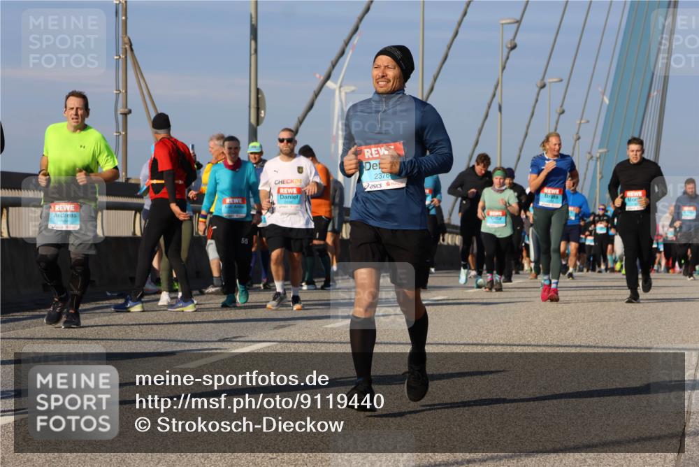 03.10.2025 - Köhlbrandbrückenlauf Strokosch-Dieckow http://msf.ph/oto/9119440 03.10.2025 09:53:20 Position 2 24, 2376, 55 meine-sportfotos.de