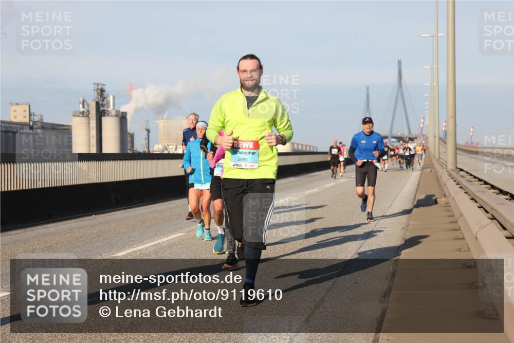 03.10.2025 - Köhlbrandbrückenlauf Lena Gebhardt http://msf.ph/oto/9119610 03.10.2025 09:45:30 Position 2 2889 meine-sportfotos.de